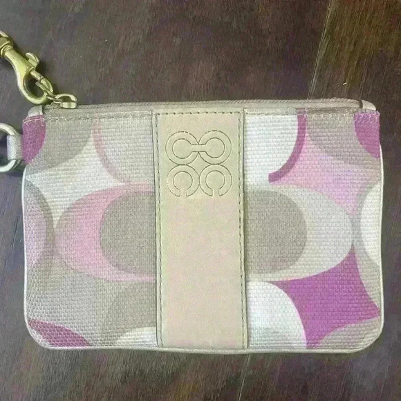 Coach Signature Colette Scarf Print Wristlet Clutch Pink - Picture 2 of 8